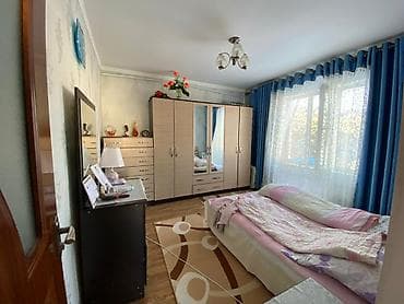 селый дом: Дом с благоустроенным двором и навесом - Двухэтажный жилой дом с — 9