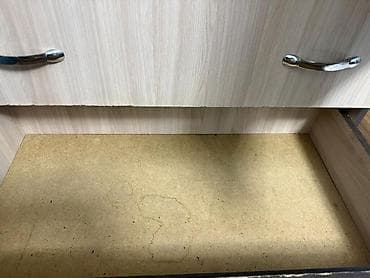 буу полка: Двухдверный платяной шкаф в современном светлом дубовом декоре. Цена — 4