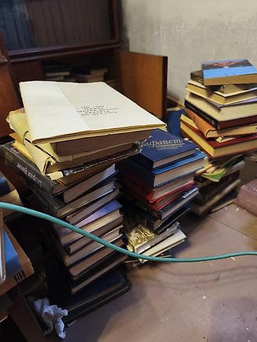 local guide program: Здравствуйте приходите в субботу и воскресенье, разбирайте книги по — 1
