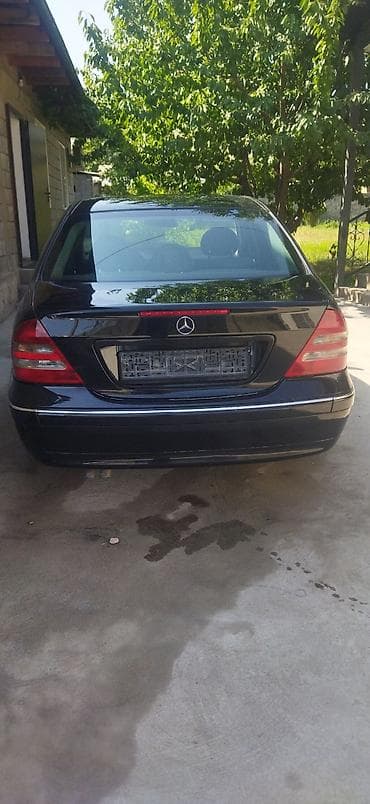 Транспорт: Mercedes-Benz C-Class: 2005 г., 1.8 л, Автомат, Бензин, Седан — 2