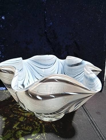 Отдам каждую за 100 сом Район Алам. рынок Конфетница Термокружка