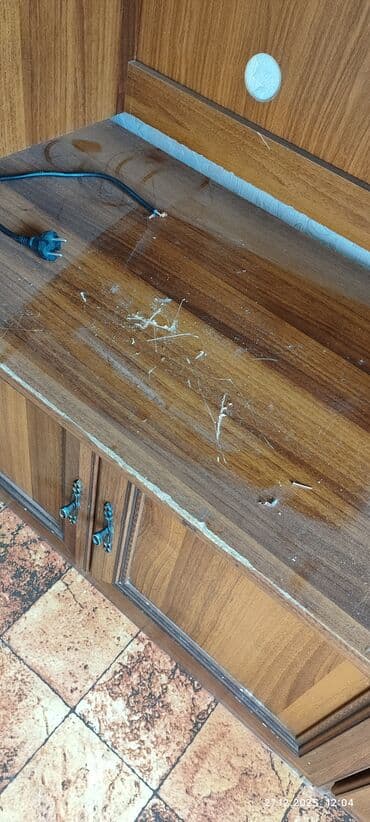 Гарнитуры для зала: Гарнитур для зала, Б/у, Тумба под ТВ, ДСП, цвет - Коричневый — 7