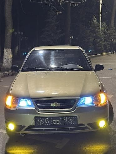 молдинги: Daewoo Nexia: 2010 г., 1.5 л, Механика, Бензин, Седан — 4