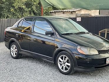 Toyota Echo: 2000 г., 1.5 л, Автомат, Бензин, Седан — 3