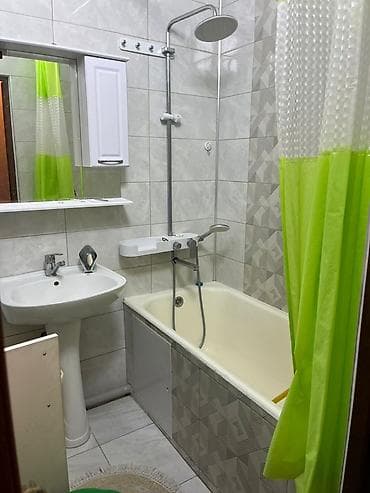 дома на продажу бишкек: 3 комнаты, 95 м², Сталинка, 3 этаж, Косметический ремонт — 4