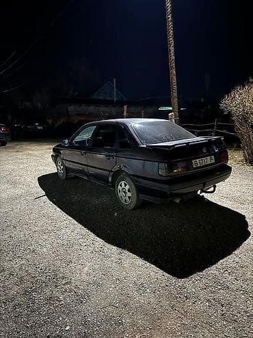 lexus nx 200: Volkswagen Passat: 1992 г., Механика, Седан — 6