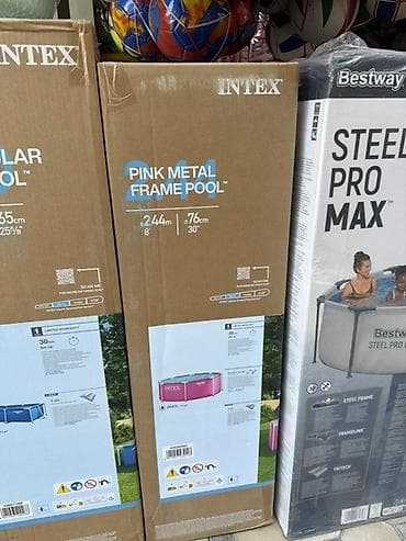 Intex Pink Metal Frame Pool — каркасный надувной бассейн розового