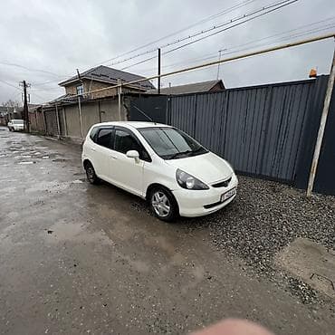 Honda Fit: 2003 г., 1.3 л, Автомат, Бензин, Хэтчбэк at lalafo.kg Honda Fit: 2003 г., 1.3 л, Автомат, Бензин, Хэтчбэк