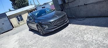 haval h7: Седан Hongqi H5 (Hongqi HS) черного цвета. Электро с запасом хода на — 1