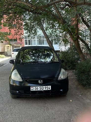 forester 2004: Honda Fit: 2002 г., 1.3 л, Автомат, Бензин, Хэтчбэк — 1
