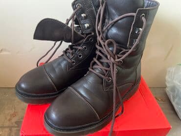 обувь для дома: Кожаные качественные сапоги — 1