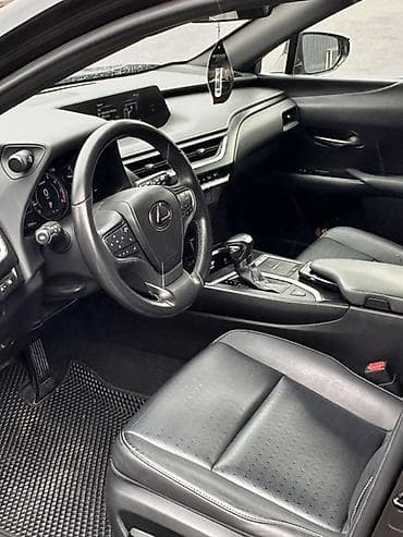 шины груз: Lexus UX: 2019 г., 2 л, Типтроник, Бензин, Кроссовер — 8
