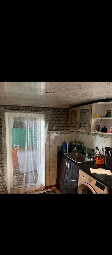 Аренда домов: 60 м², 3 комнаты, Забор, огорожен — 2