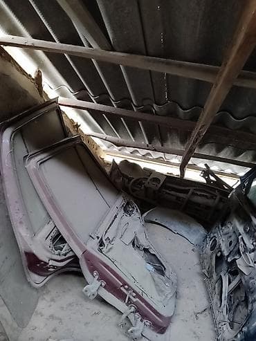 с 180: Двери Киа спартедж 1997 — 2