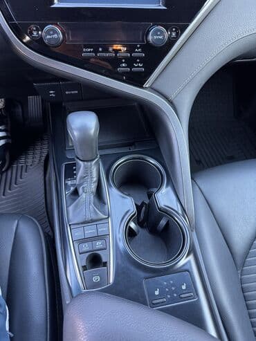 домкрат на тойота: Toyota Camry: 2018 г., Автомат, Гибрид, Седан — 8