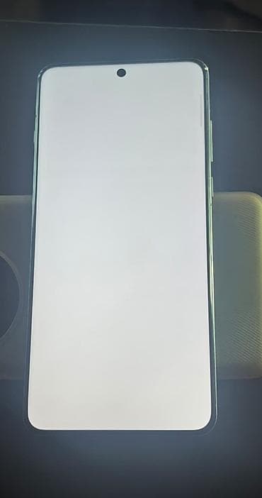 realme c2: OnePlus 13, Б/у, 256 ГБ, цвет - Белый, 2 SIM — 6