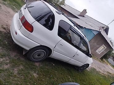 e star: Toyota Ipsum: 1997 г., 2 л, Автомат, Газ, Минивэн — 3