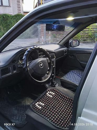 Унаа сатуу: Daewoo Nexia: 2008 г., 1.6 л, Кол менен иштөөчү, Бензин, Седан — 6