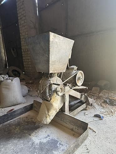 Зернодробилка/измельчитель комбикорма с электродвигателем - Тип — 7