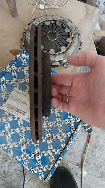 diska 13: Предний тормозной диск Volkswagen 1995 г., Б/у, Оригинал, Германия — 5