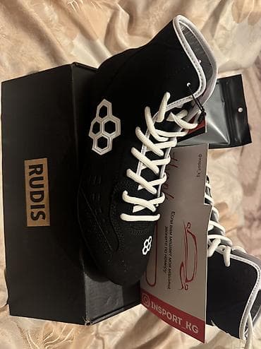 Айымдардын бут кийими: Эркектердин кроссовкасы, 41, Asics, Жаңы, түсү - Кара, Өзү алып кетүү — 2