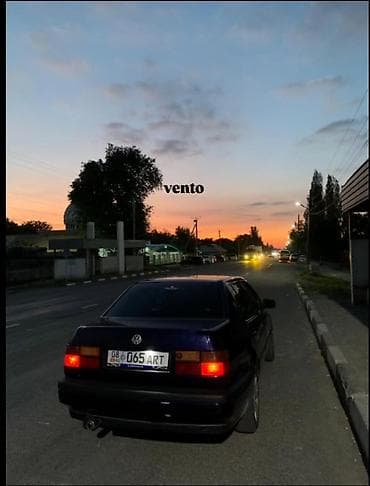 transporter multivan: Volkswagen Vento: 1994 г., Седан — 1