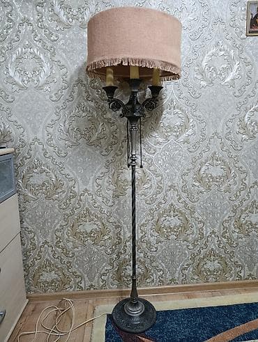 лед бишкек: Торшер винтажный 3х рожковый. б.у в хорошем состоянии. цена 6500 — 2