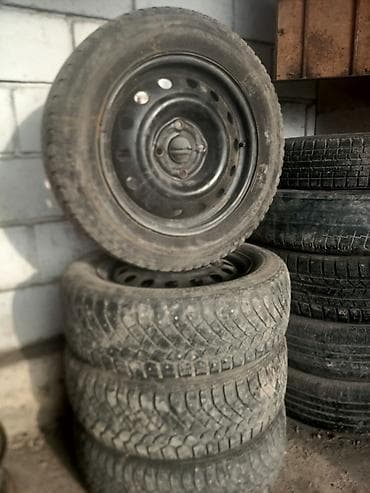 Шиналар: Дөңгөлөктөр монтажда 185 / 65 / R 15, Кыш, Колдонулган, Комплект, Жеңил унаалар, Темир, тешиктери - 4 — 1