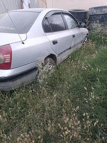 kia rio 1: Hyundai Elantra седан, серебристый цвет, кузов поколения начала 2005 — 5