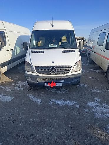 одежды для малышей: Mercedes-Benz Sprinter (длинная база, высокий потолок), белый фургон — 2