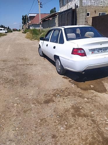 mersedes e: Daewoo Nexia: 2008 г., Механика, Седан — 2