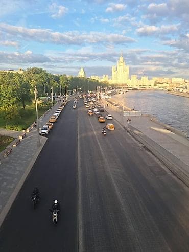 Экскурсия по Москве на мотоцикле с опытным гидом-райдером - Формат at lalafo.kg Экскурсия по Москве на мотоцикле с опытным гидом-райдером - Формат
