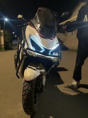 макси скутер: Макси-скутер Yamaha, 150 куб. см, Электро, Новый — 2