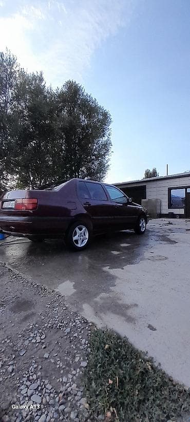 chery tigo: Volkswagen Vento: 1982 г., Седан — 4