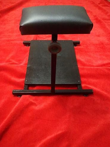 Оборудование для салонов красоты: Продаю маникюрную маникюрная маникюрные подставку подставка подставки — 10