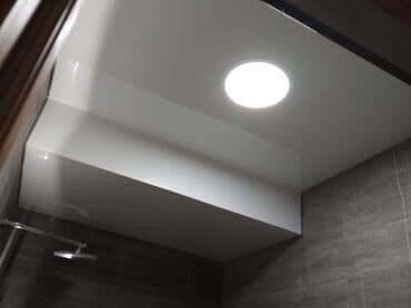 рамка для зеркало: Натяжной потолок Глянцевое, Матовое, 3D потолки Гарантия, Бесплатная консультация, Бесплатный замер — 15