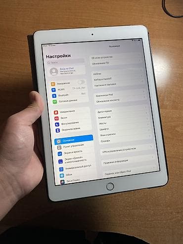Электрондук китептер: Планшет, Apple, эс тутум 128 ГБ, 9" - 10", Wi-Fi, Колдонулган, Балдар үчүн түсү - Күмүш — 3