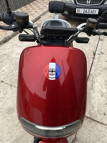 муравей с прицепом: Электроскутер Sup EV, красный цвет - Городской электроскутер — 6