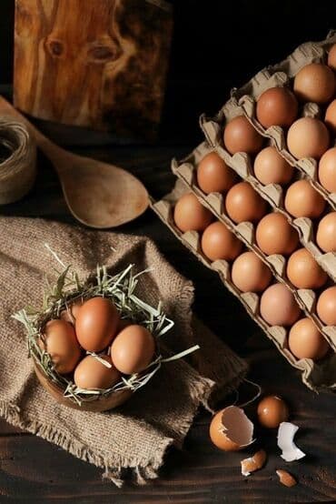 купить яйца куриные: ОПТОМ ЯЙЦА Куриные яйца, деревенские, коричневой и светло-бежевой — 3