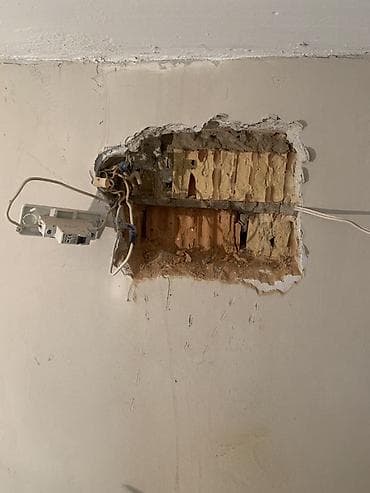 Другие стройуслуги: Услуги электрика и штробления под монтаж электрощита/распределительной — 1