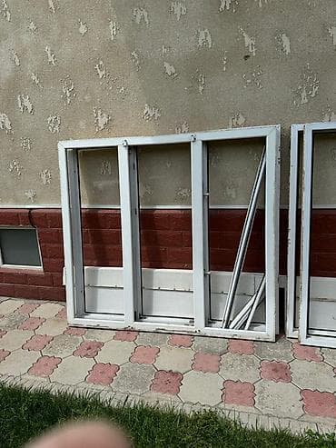 пластиковые окны цена: ПВХ окна и двери, демонтированные из частного дома. Состав: - — 2