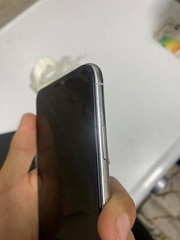 Мобильные телефоны: IPhone 11 Pro Max, Б/у, 64 ГБ, Серебристый, Защитное стекло, Чехол, 72 % — 5