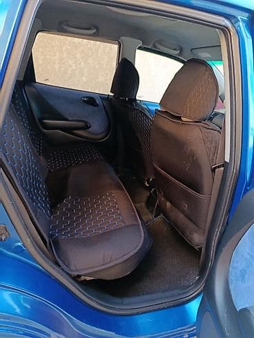 infinity g35: Honda Fit: 2005 г., 1.3 л, Вариатор, Бензин, Хэтчбэк — 4