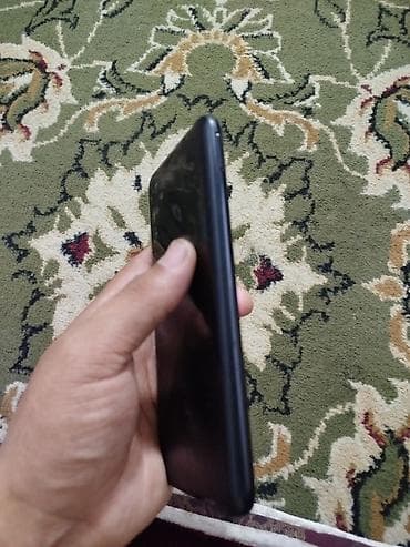Техника жана электроника: Samsung Galaxy A04e, Колдонулган, 32 ГБ, түсү - Кара, 2 SIM — 4
