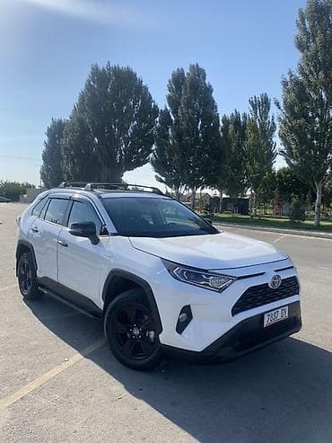 Унаа: Toyota RAV4: 2021 г., 2.5 л, Вариатор, Гибрид, Кроссовер — 3