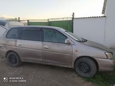 жип унаа: Toyota Gaia: 2001 г., 2 л, Автомат, Бензин, Вэн/Минивэн — 3