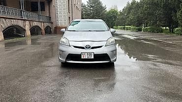 ио пинин: Toyota Prius: 2012 г., 1.8 л, Автомат, Гибрид, Лифтбек — 8
