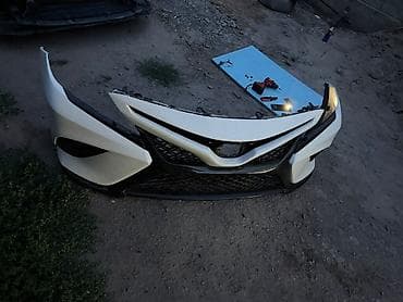 Бампер Toyota