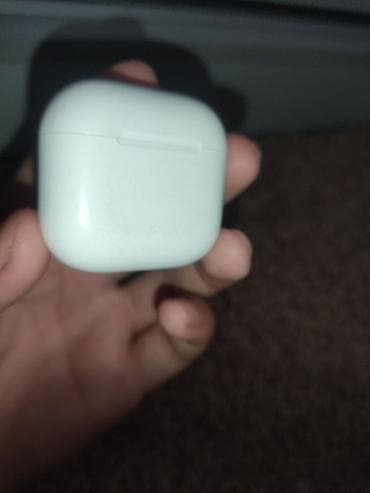 samsung 70: Беспроводные наушники-вкладыши с зарядным кейсом - Форм-фактор — 3