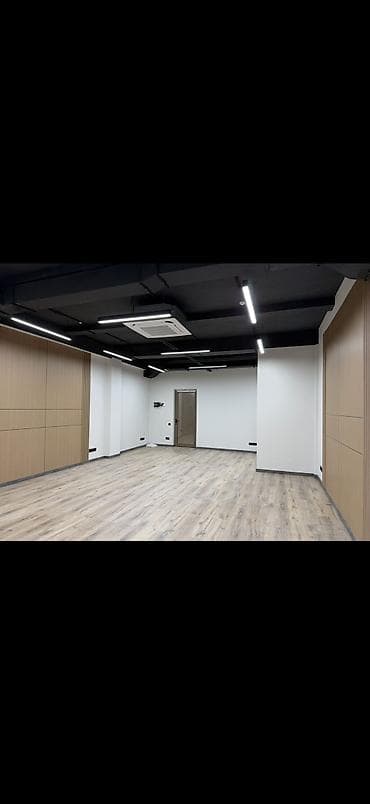 57 1: Аренда офисов, 57 м², В бизнес центре, С видом на горы, 1 линия, С системой безопасности — 3